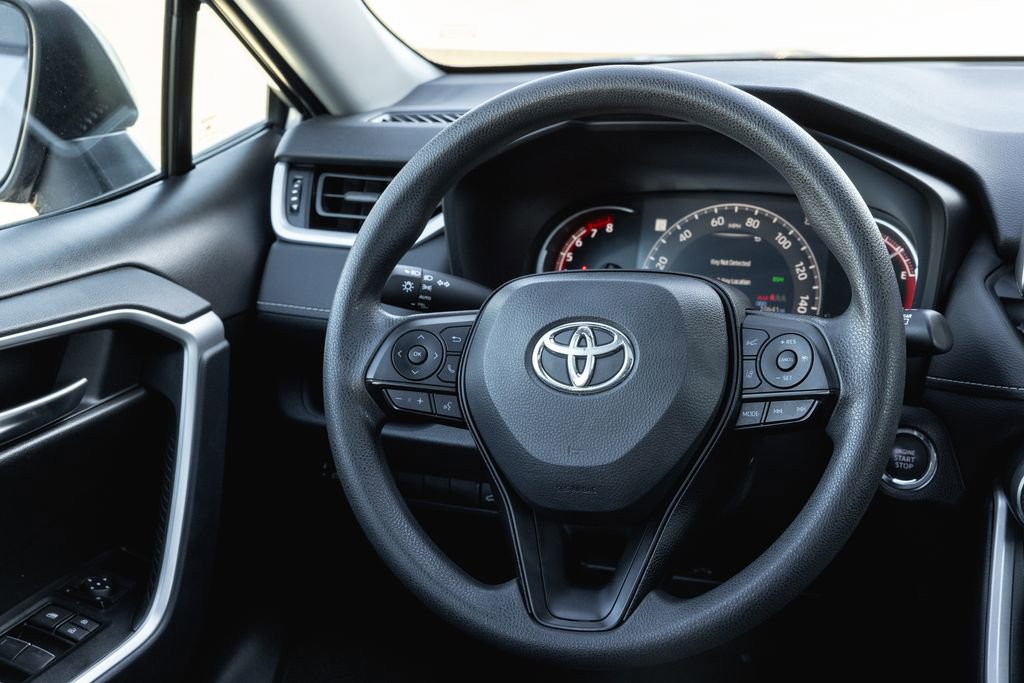 Certified 2025 Toyota RAV4 XLE w/ Convenience Package image 28