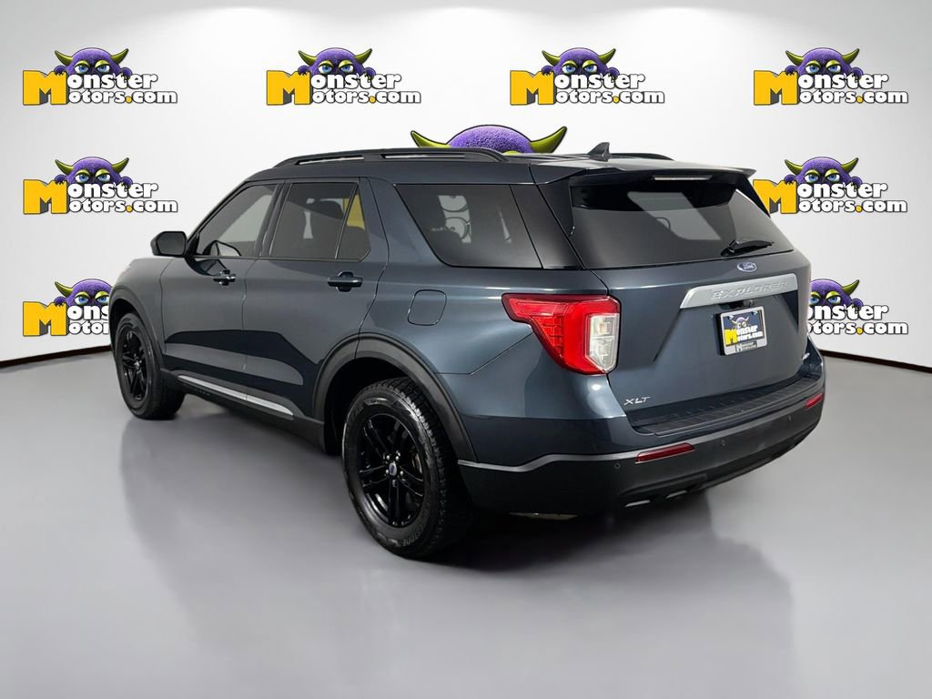 Used 2022 Ford Explorer XLT image 7