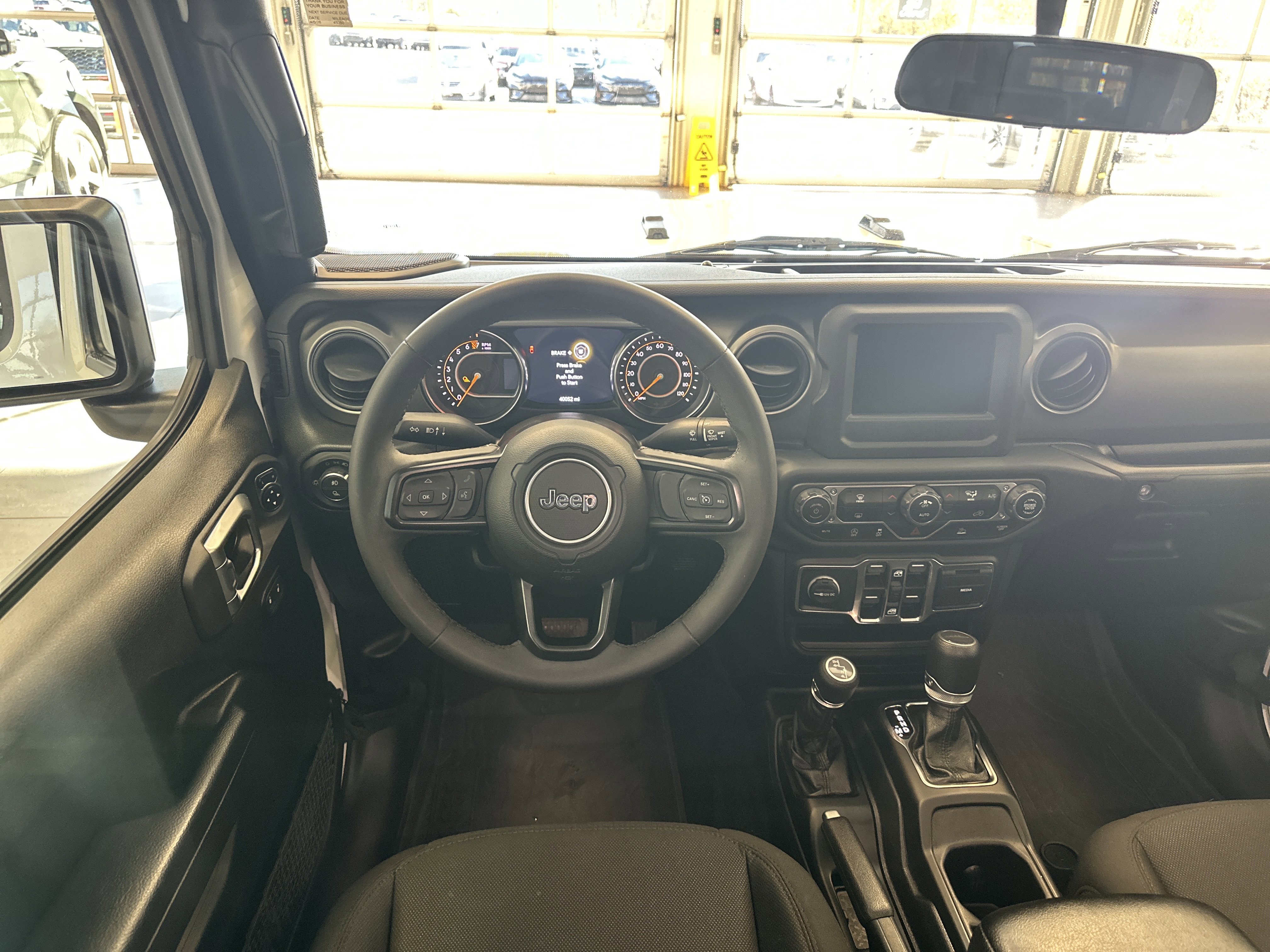 Used 2023 Jeep Gladiator Sport video 2