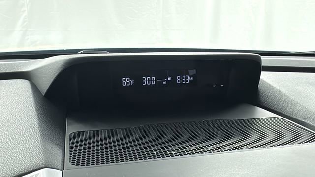 Used 2022 Subaru Ascent Premium image 25