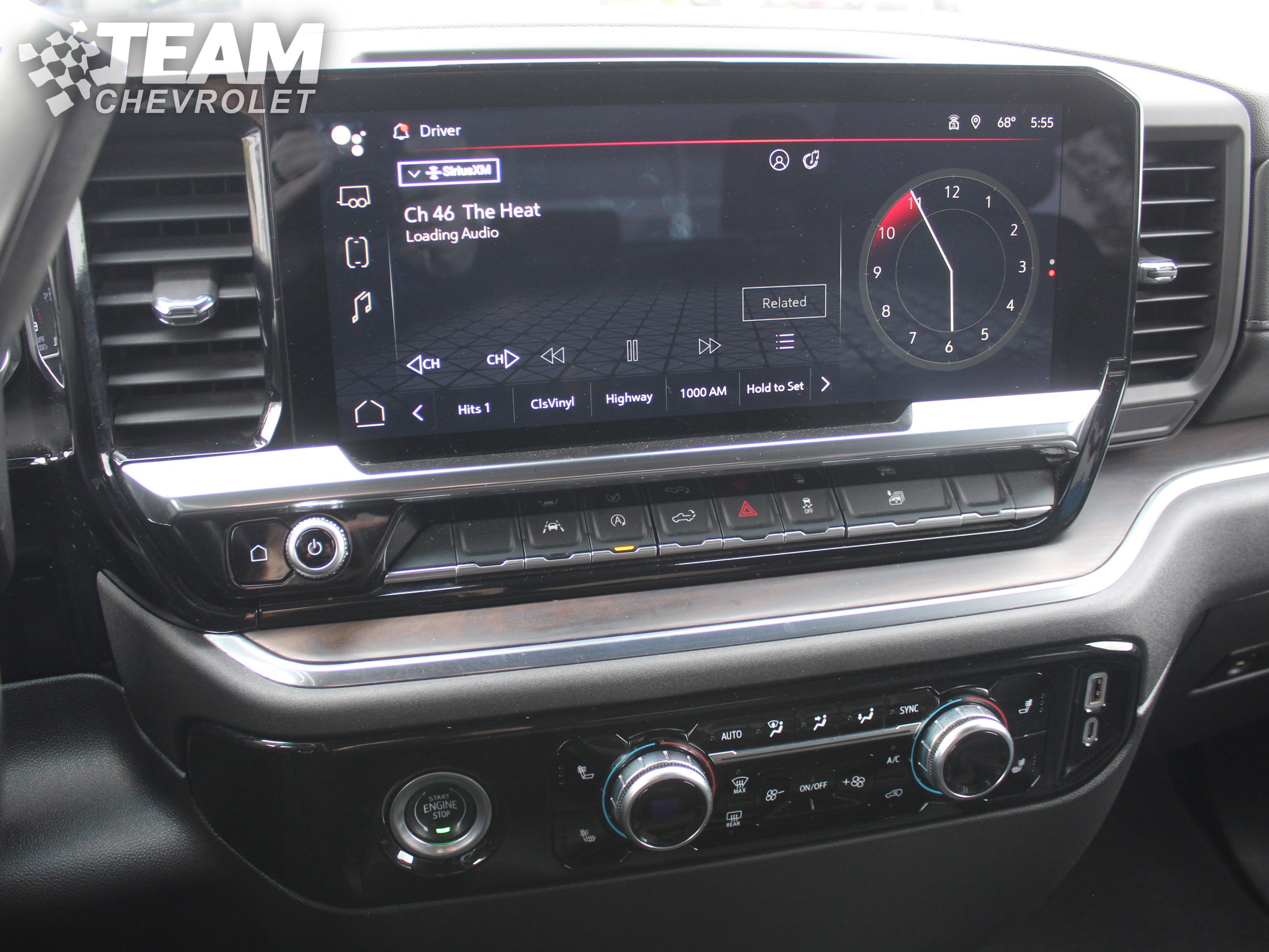 Used 2024 GMC Sierra 1500 SLT AWD/4WD image 15