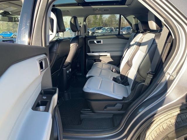 Used 2021 Ford Explorer XLT w/ Equipment Group 202A image 16