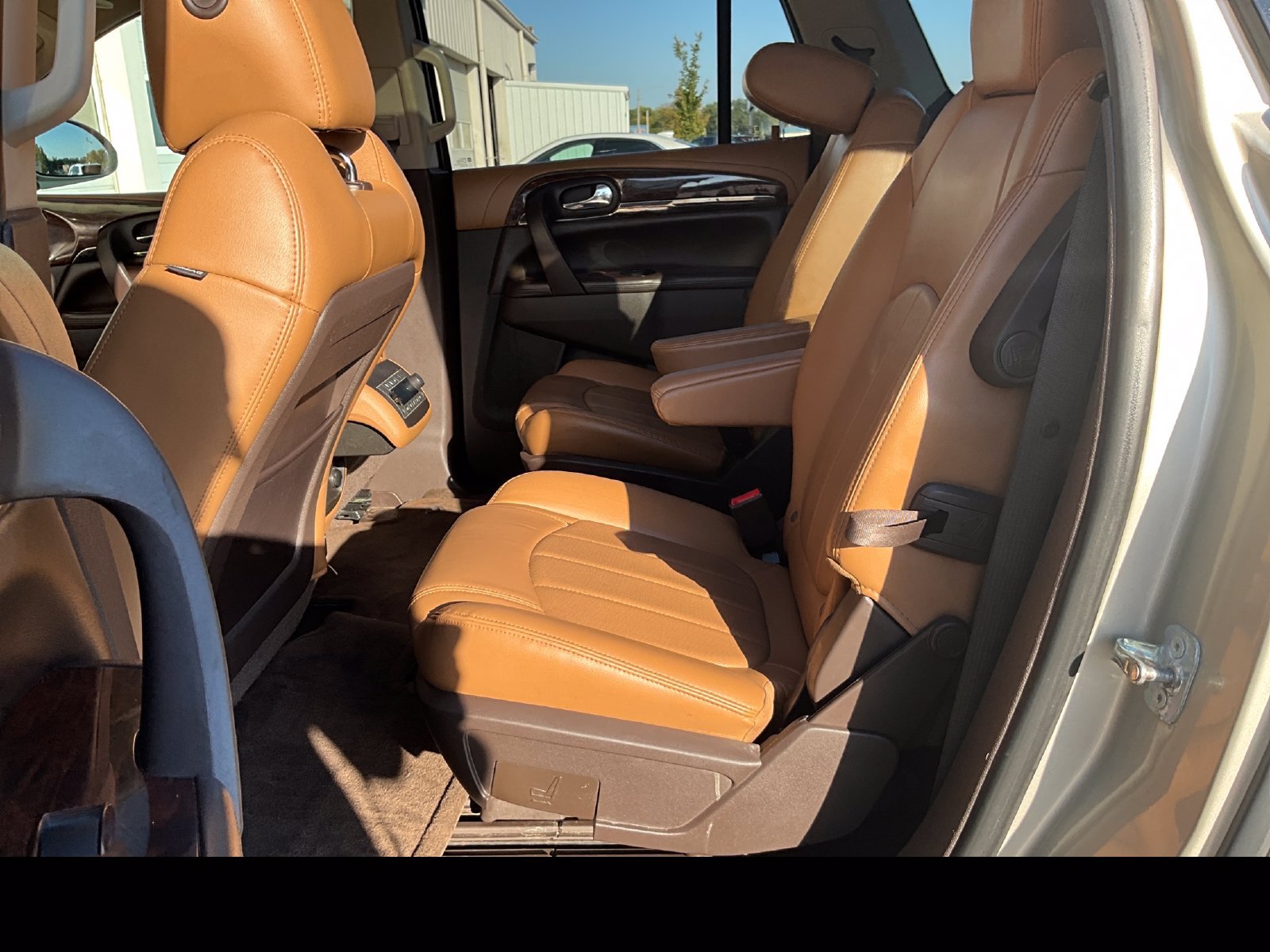 Used 2016 Buick Enclave Premium w/ Experience Buick Package FWD image 26
