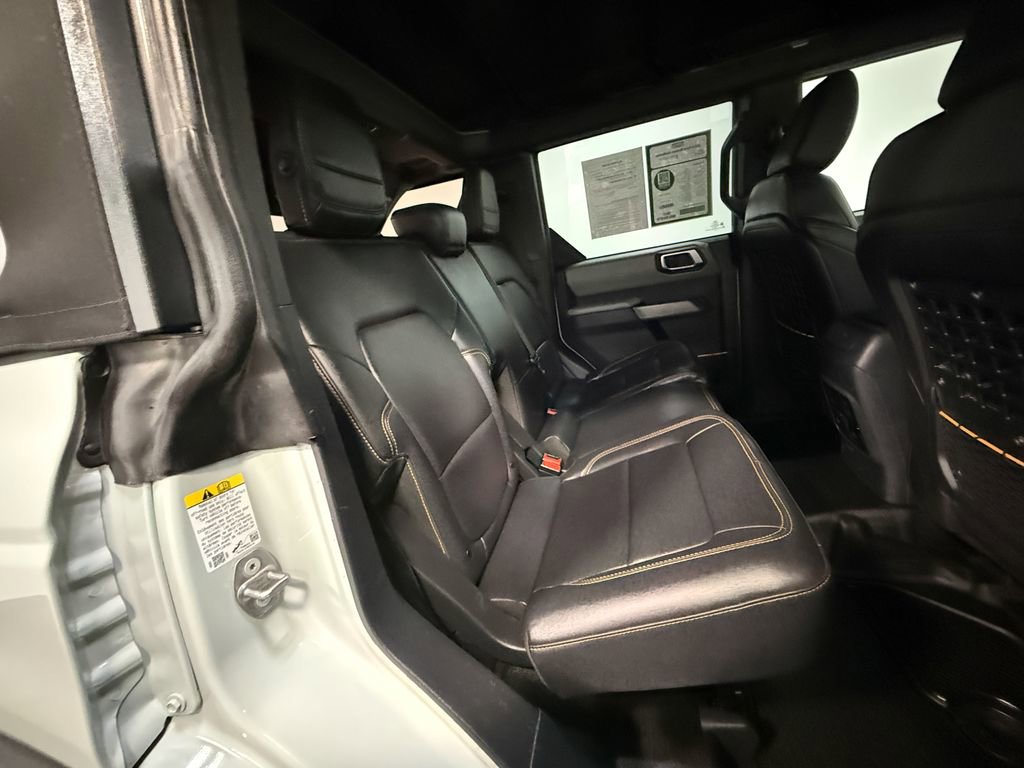 Used 2023 Ford Bronco Badlands image 14