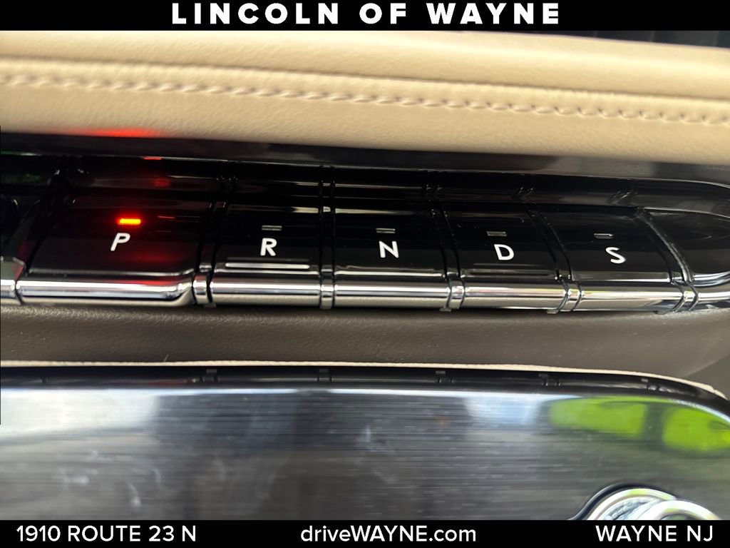 Certified 2022 Lincoln Nautilus Reserve image 21