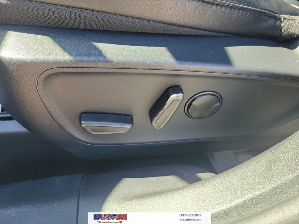 Certified 2025 Ford Escape ST-Line AWD/4WD image 14