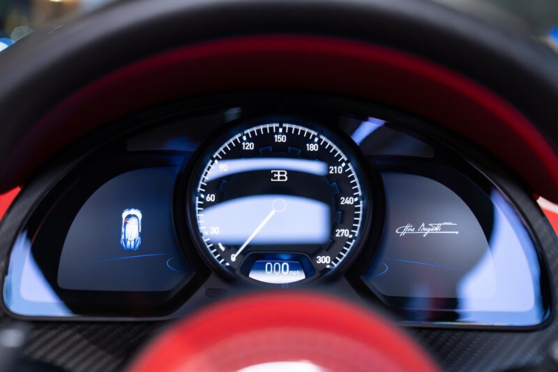 Used 2024 Bugatti Chiron Super Sport AWD/4WD image 31