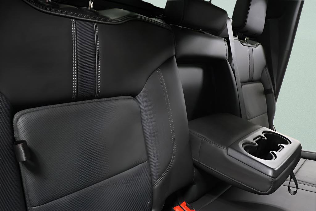 Used 2021 Chevrolet Silverado 1500 High Country w/ Technology Package image 30