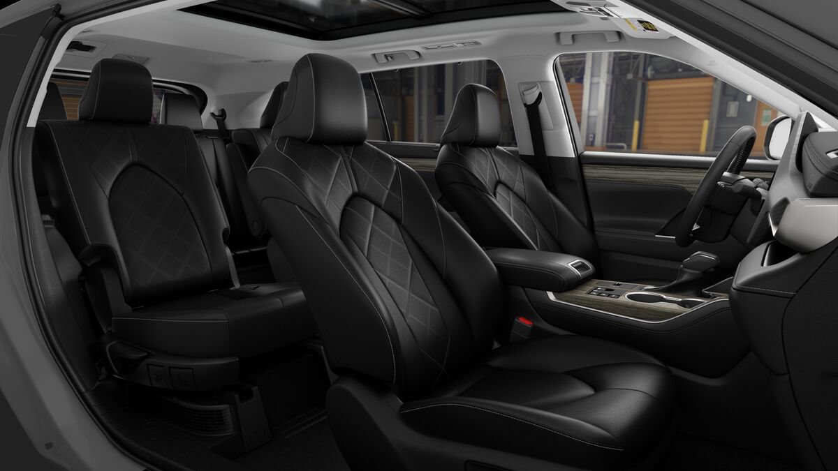 New 2026 Toyota Highlander Platinum image 20