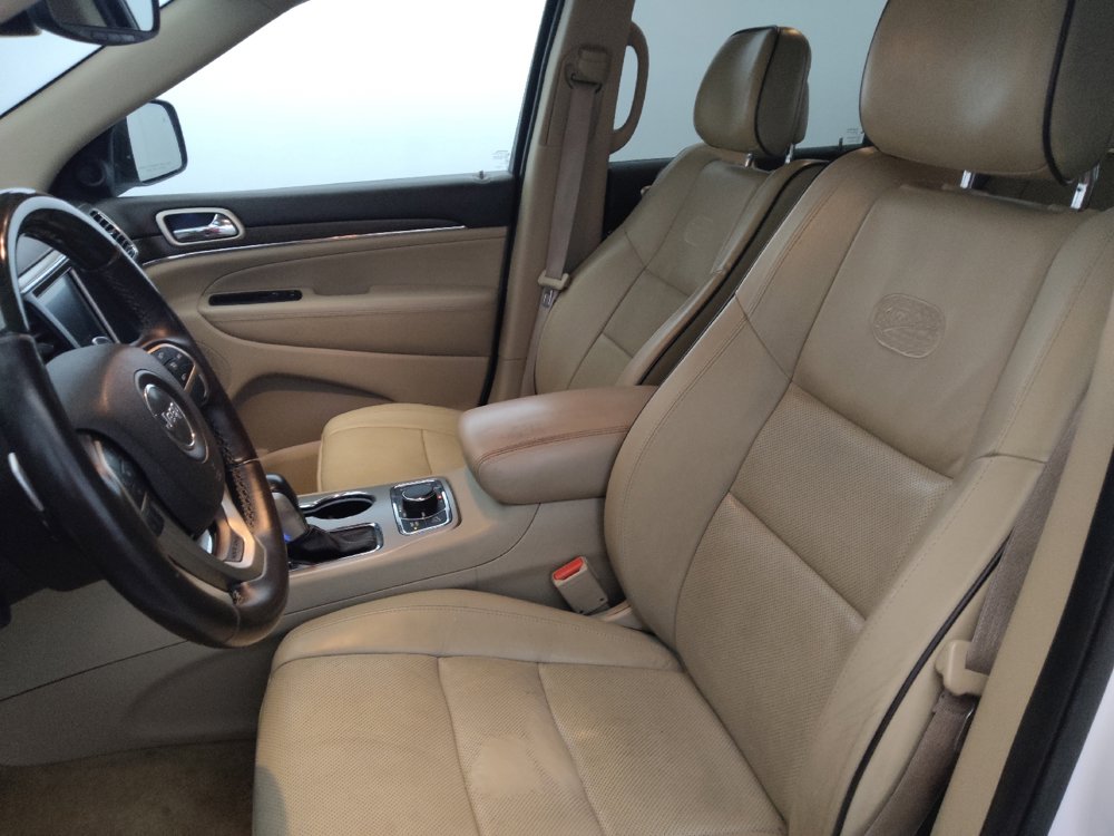 Used 2017 Jeep Grand Cherokee Overland AWD/4WD image 17