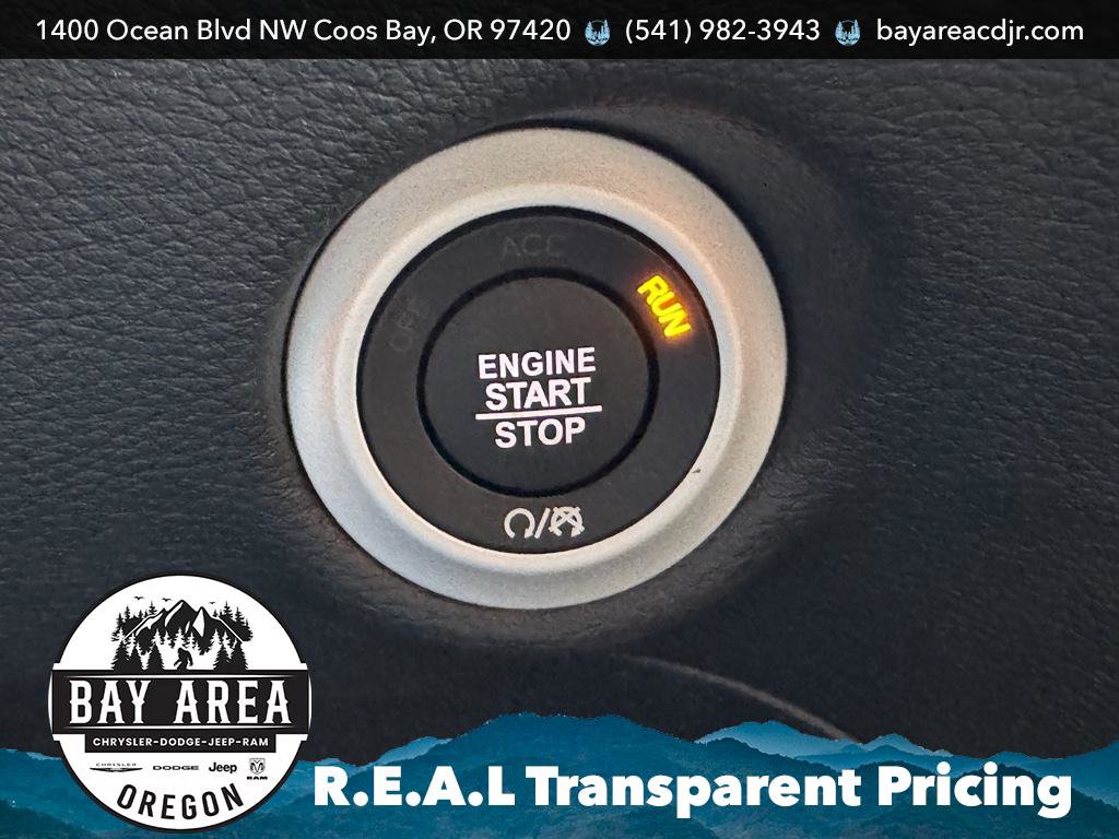 New 2026 Chrysler Pacifica Pinnacle w/ Trailer Tow Group image 23