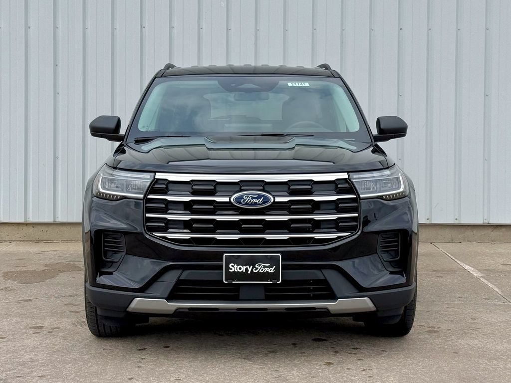 New 2026 Ford Explorer Active AWD/4WD image 9