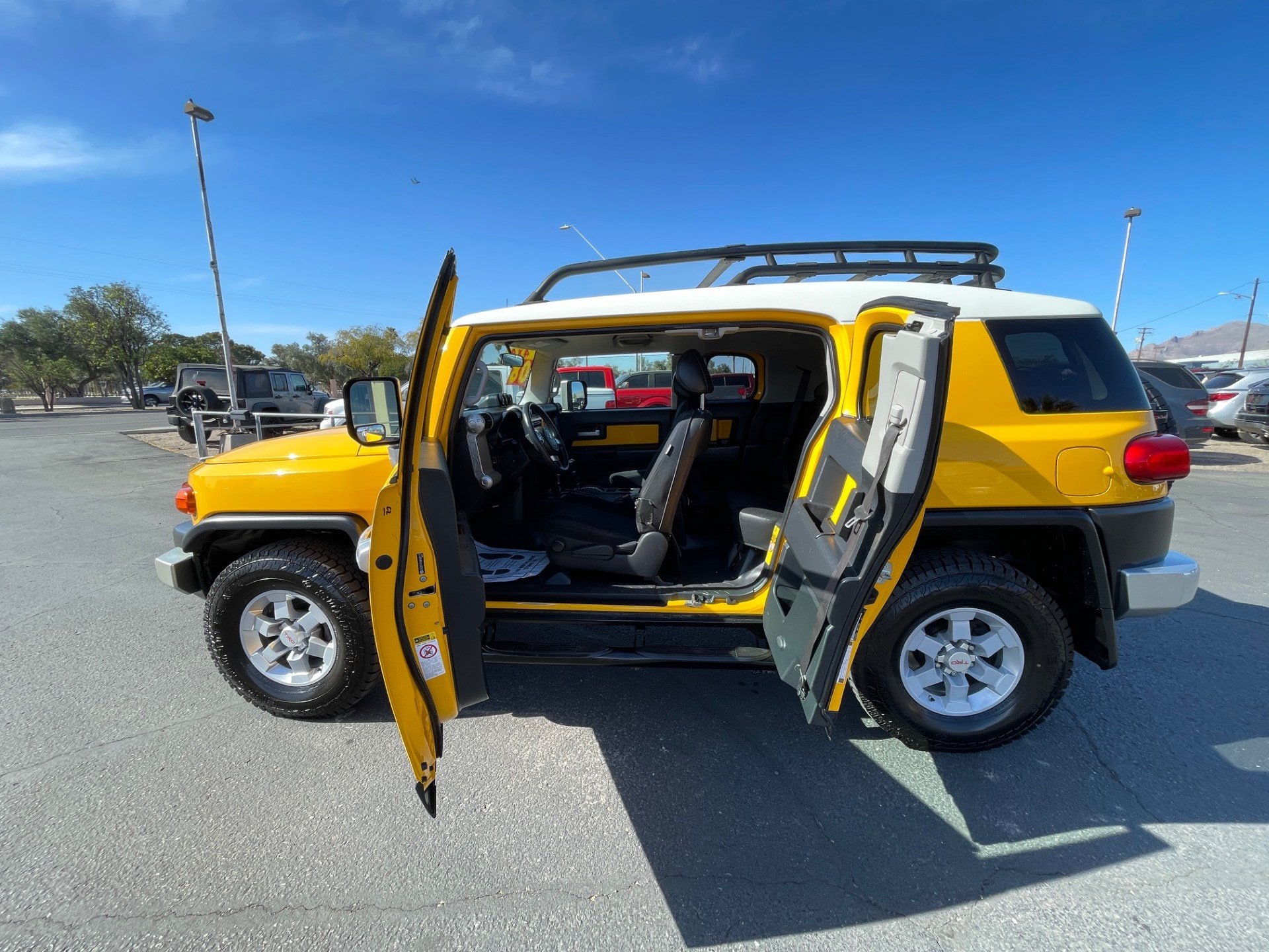 Used 2008 Toyota FJ Cruiser 4WD w/ Upgrade Pkg 1 image 18