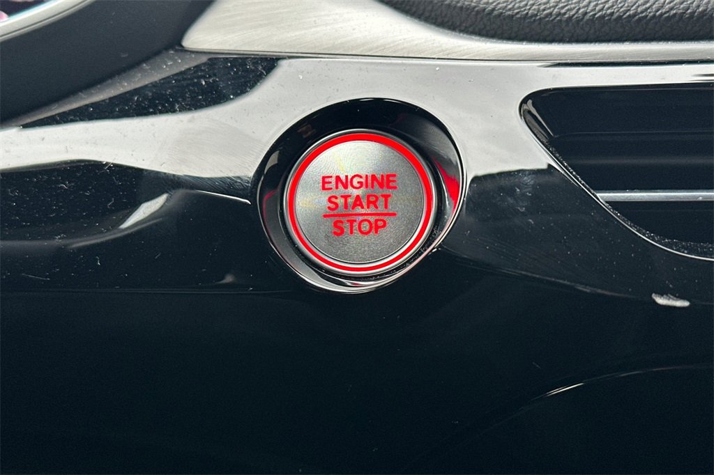 Certified 2025 Acura MDX FWD image 25