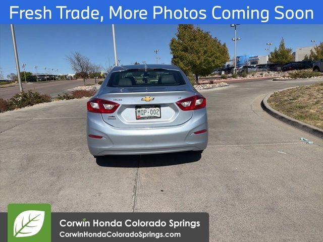 Used 2017 Chevrolet Cruze LT w/ Convenience Package FWD image 6