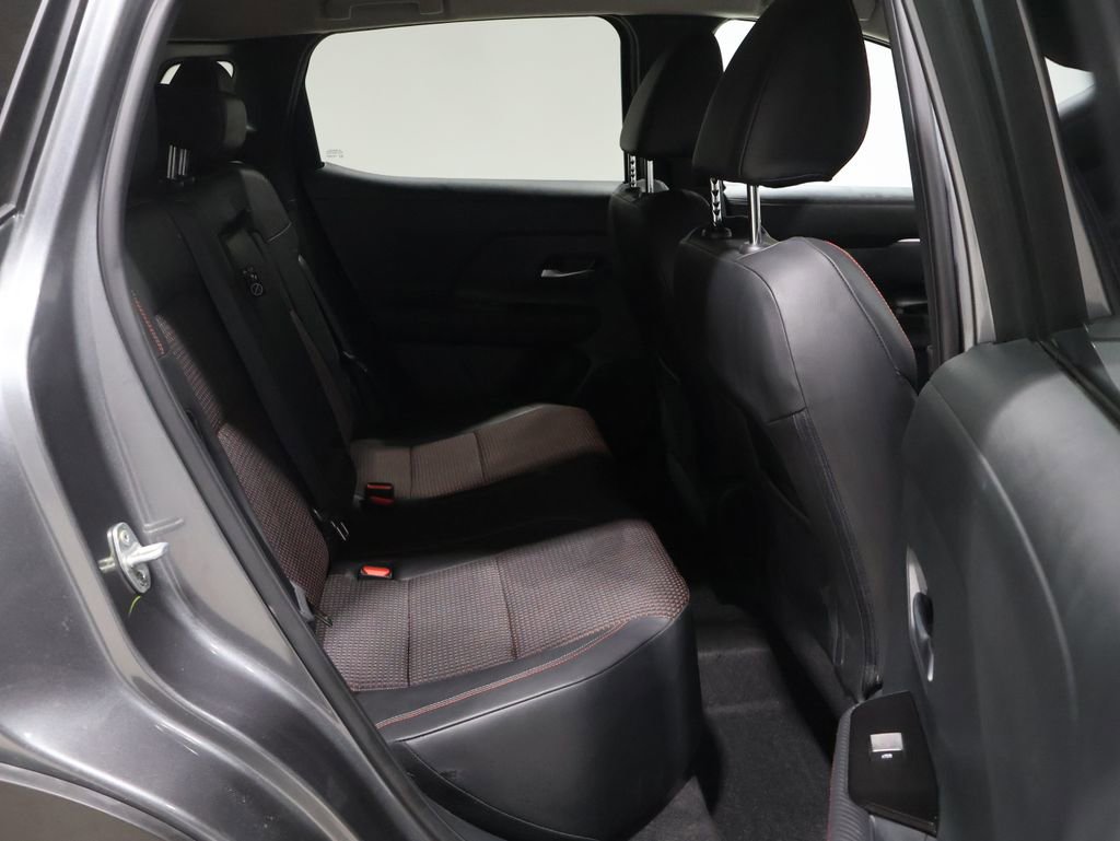 Used 2025 Nissan Kicks SR image 21