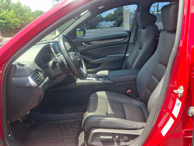 Used 2019 Honda Accord Sport image 11