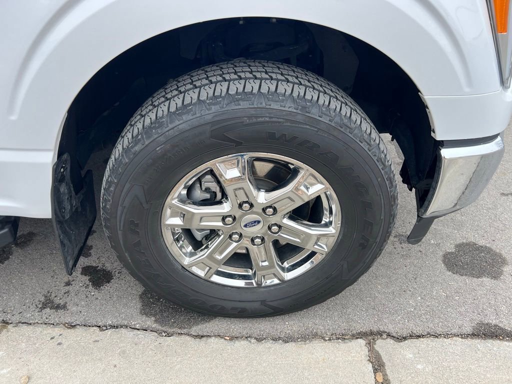 Used 2023 Ford F150 Lariat image 12