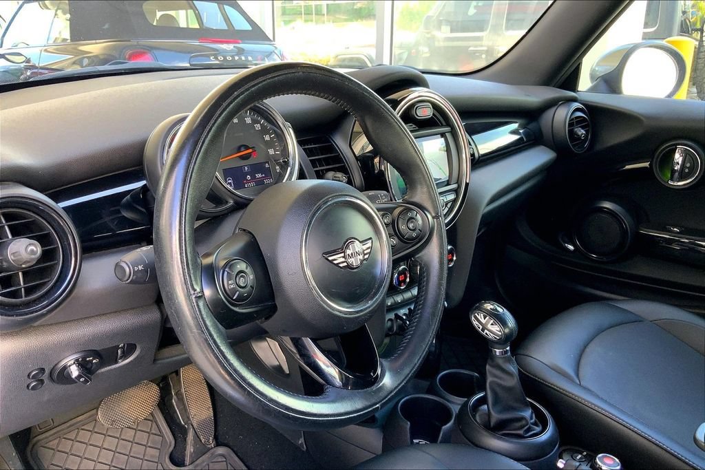 Used 2019 MINI Cooper Convertible FWD image 13
