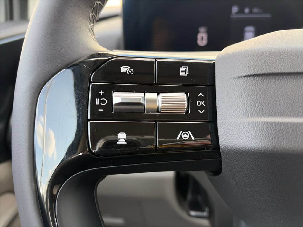 New 2027 Kia Carnival FWD image 13