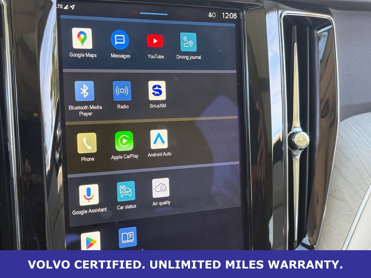 Certified 2023 Volvo XC60 T8 Plus w/ Climate Package image 23