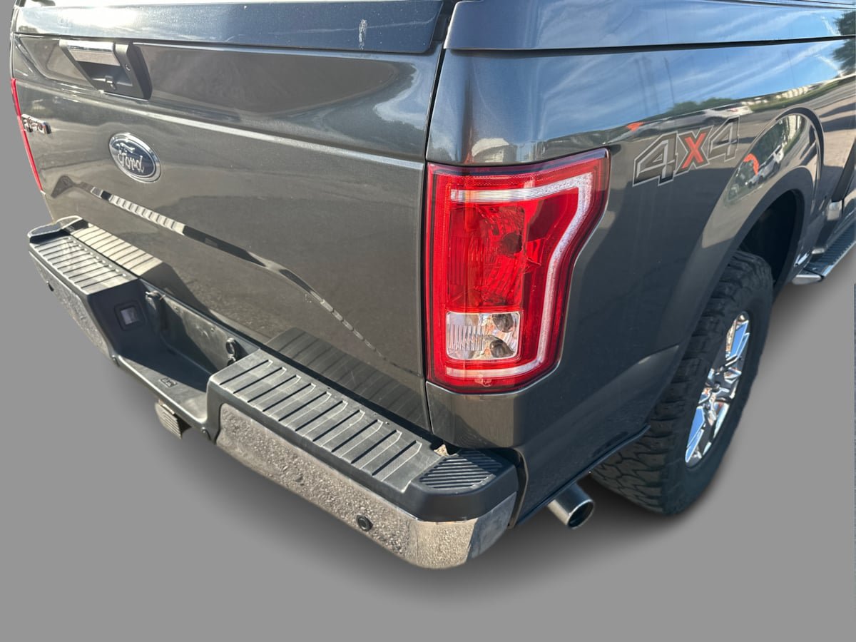 Used 2017 Ford F150 XLT w/ Equipment Group 302A Luxury AWD/4WD image 48