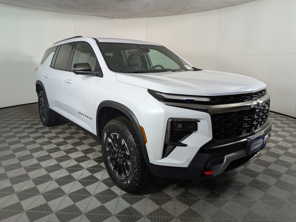 New 2026 Chevrolet Traverse Z71 w/ Enhanced Driving Package image 5