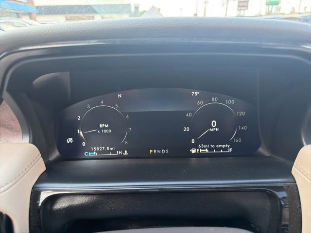 Used 2023 Lincoln Nautilus Reserve AWD/4WD image 27