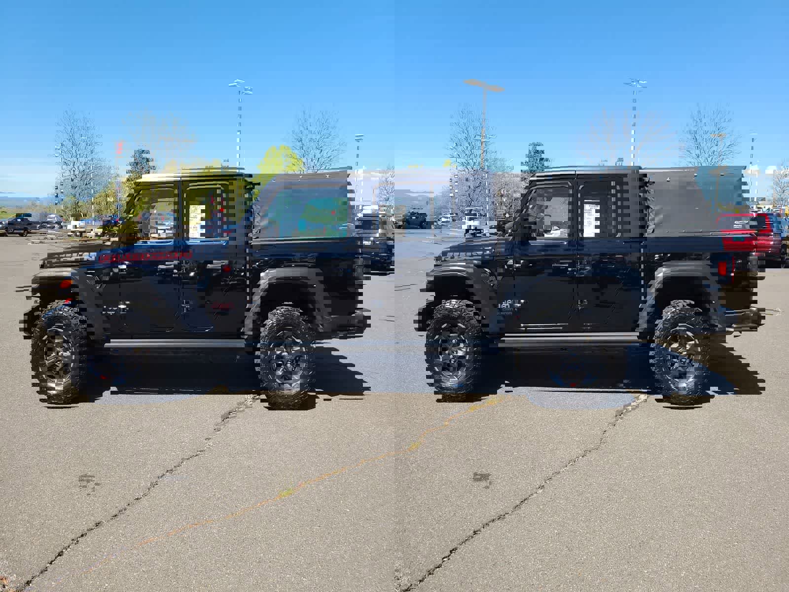 Used 2021 Jeep Gladiator Rubicon w/ Cold Weather Group image 11