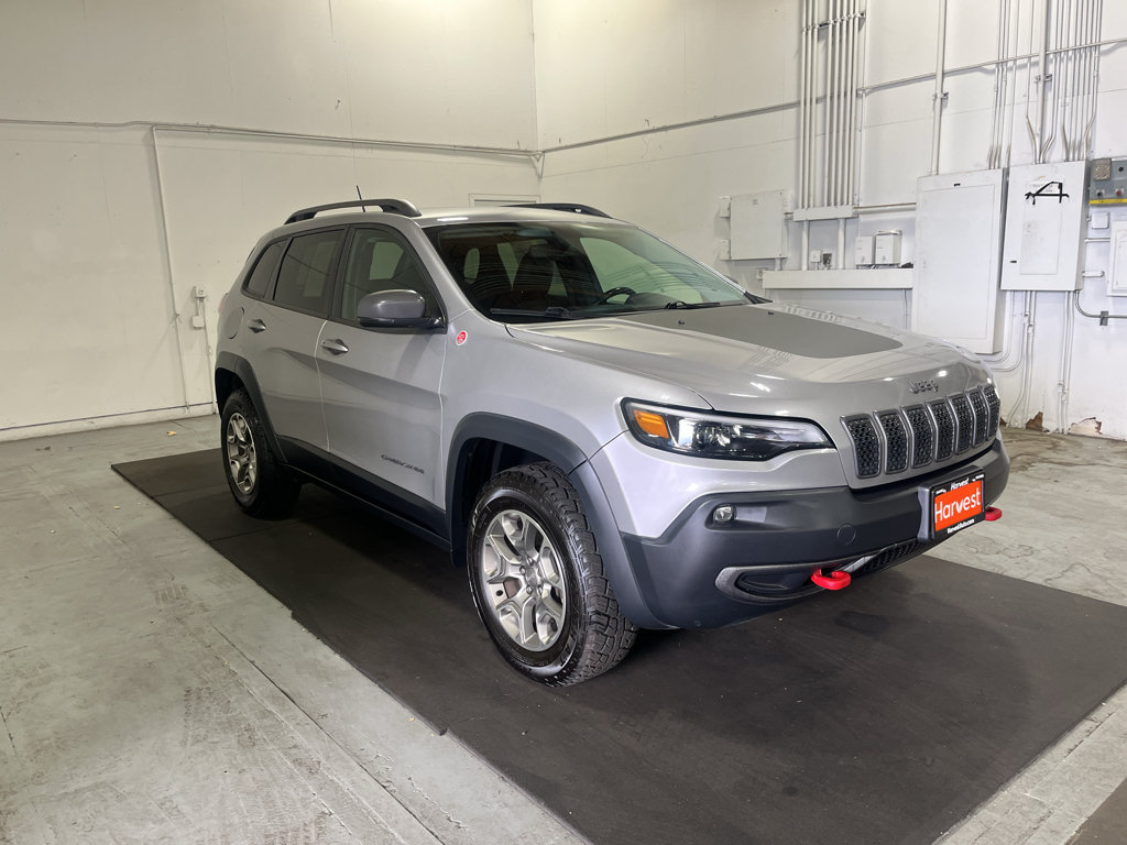 Used 2020 Jeep Cherokee Trailhawk AWD/4WD image 3
