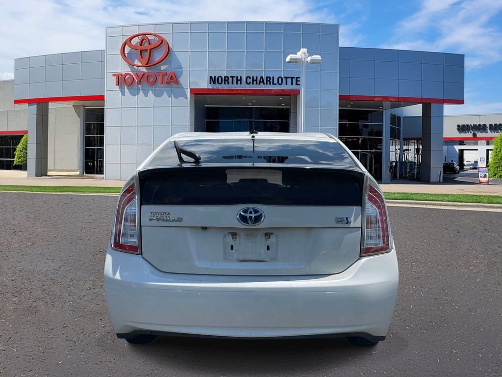 Used 2015 Toyota Prius Four FWD image 5