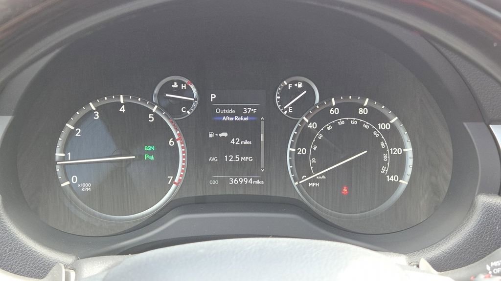 Used 2023 Lexus GX 460 Premium w/ Premium Package image 36