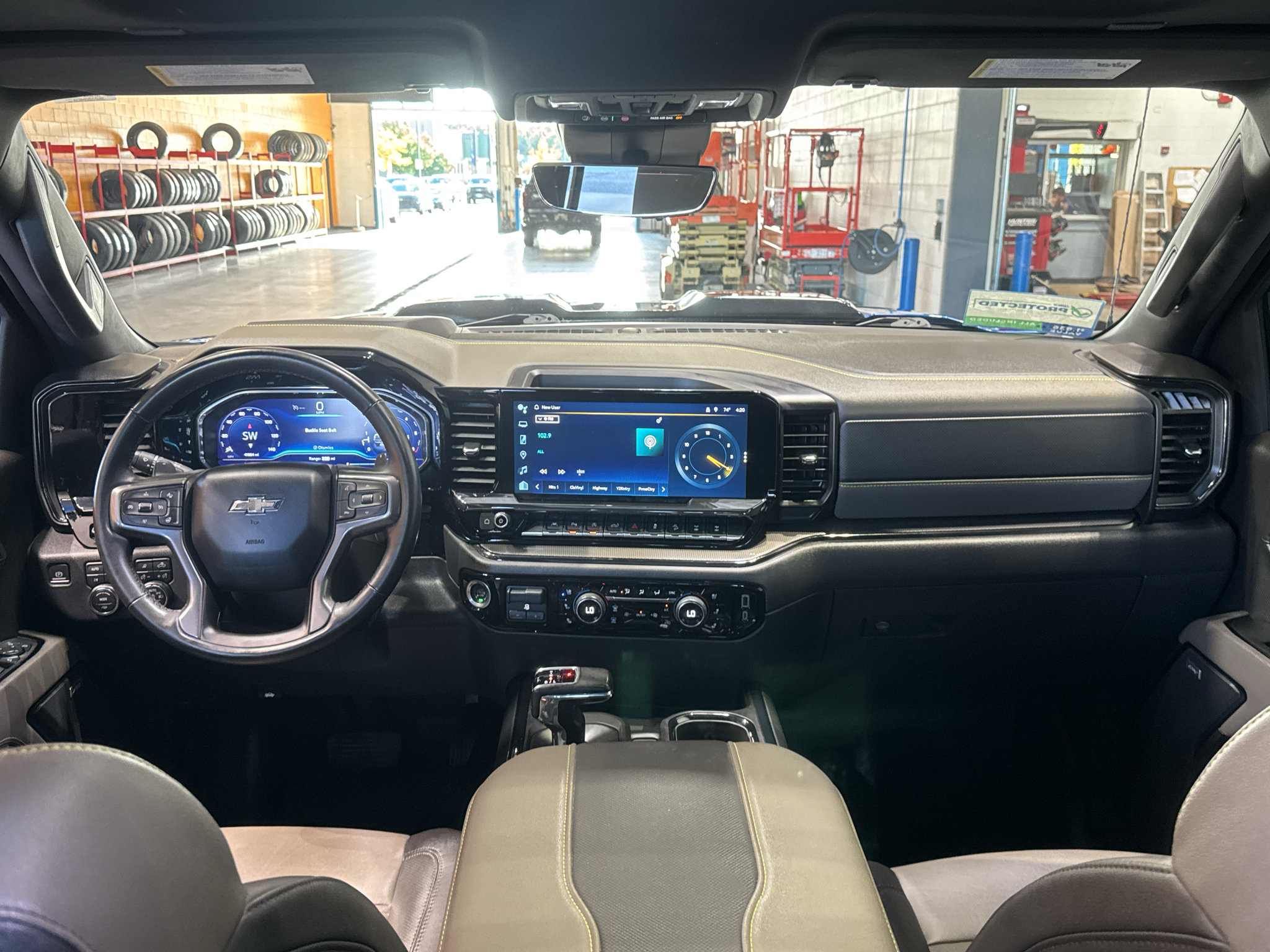 Used 2024 Chevrolet Silverado 1500 ZR2 w/ Technology Package AWD/4WD image 15