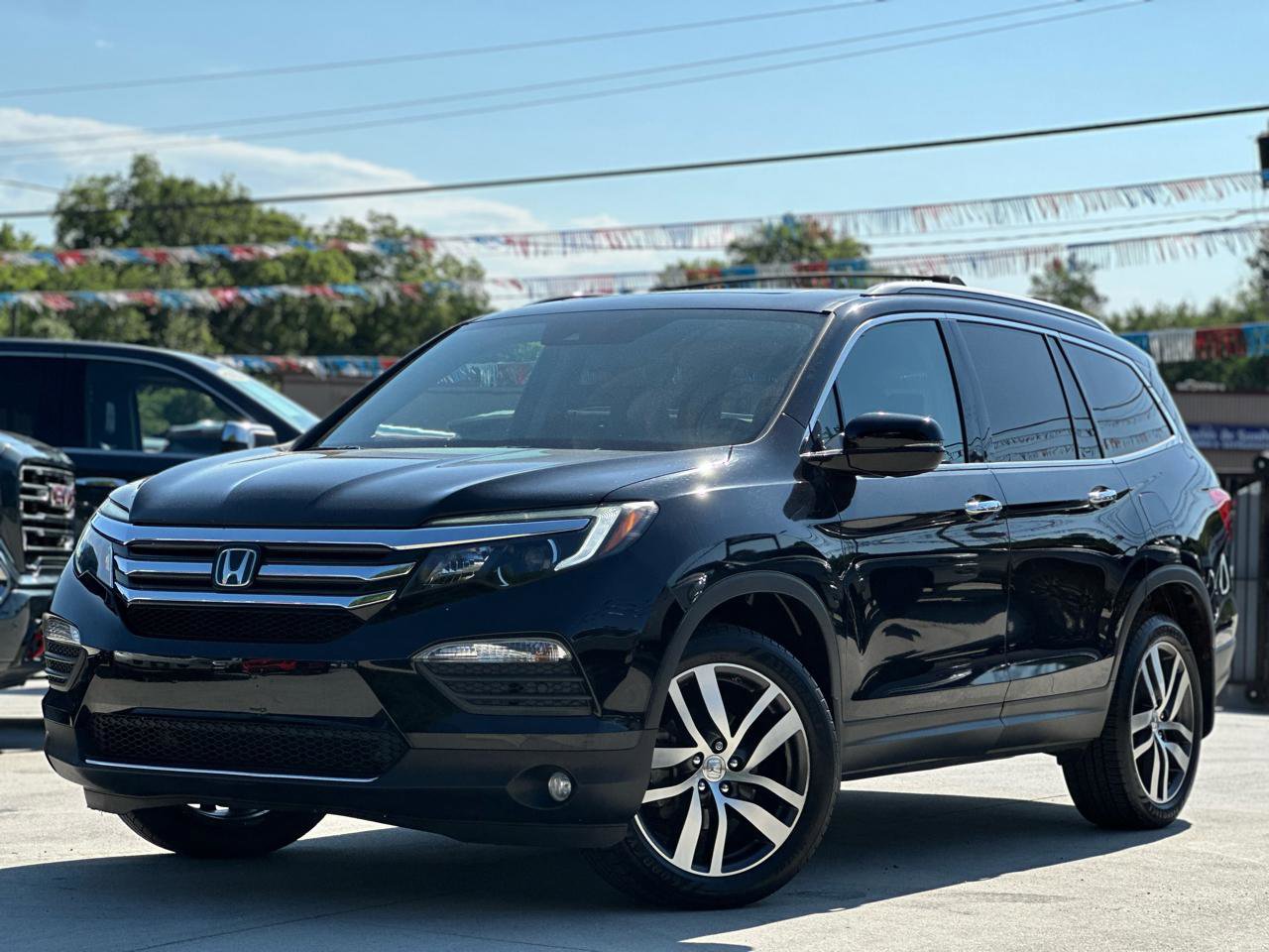 Used 2016 Honda Pilot Touring image 3