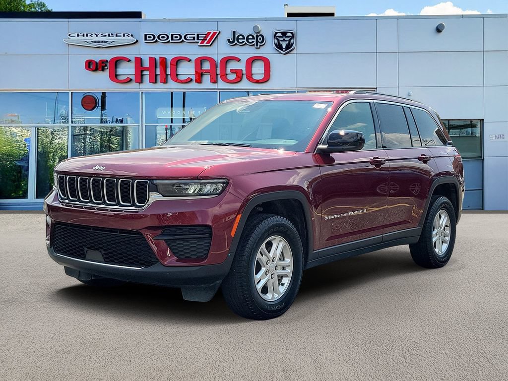 Certified 2025 Jeep Grand Cherokee Laredo AWD/4WD image 2