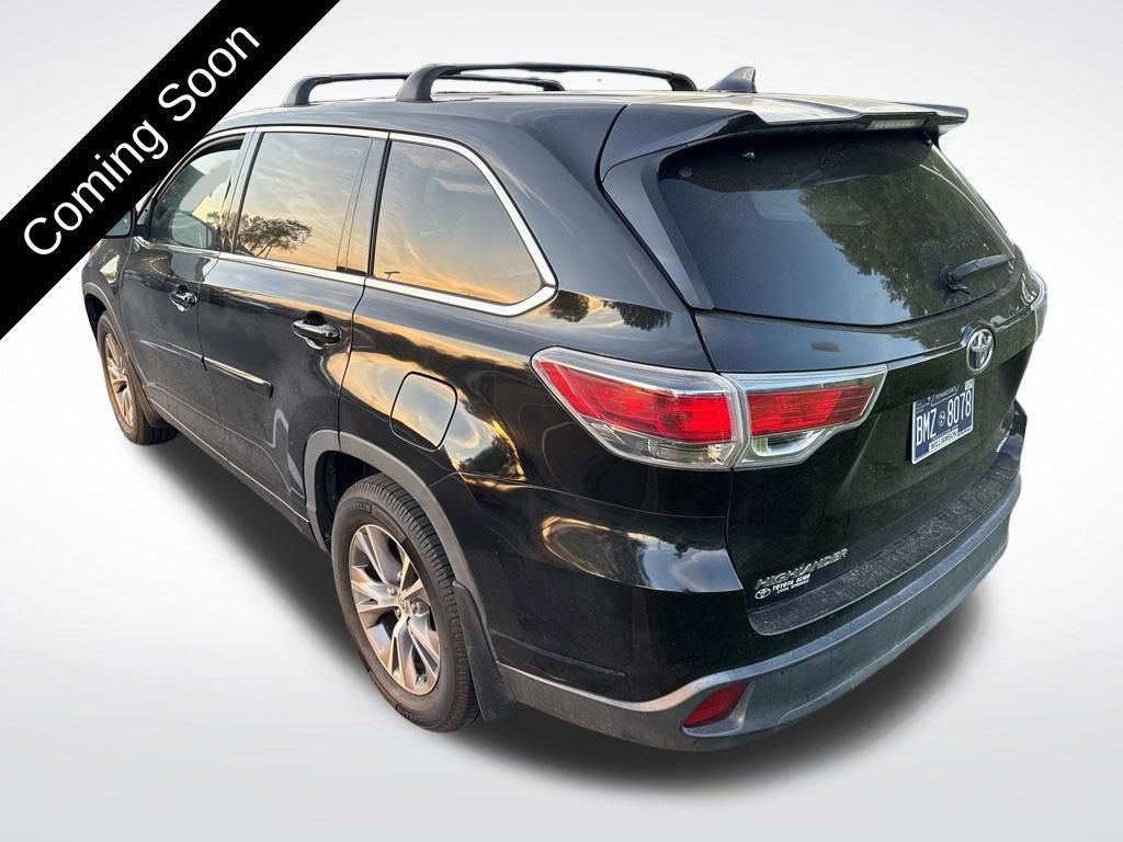 Used 2015 Toyota Highlander Plus AWD/4WD image 6