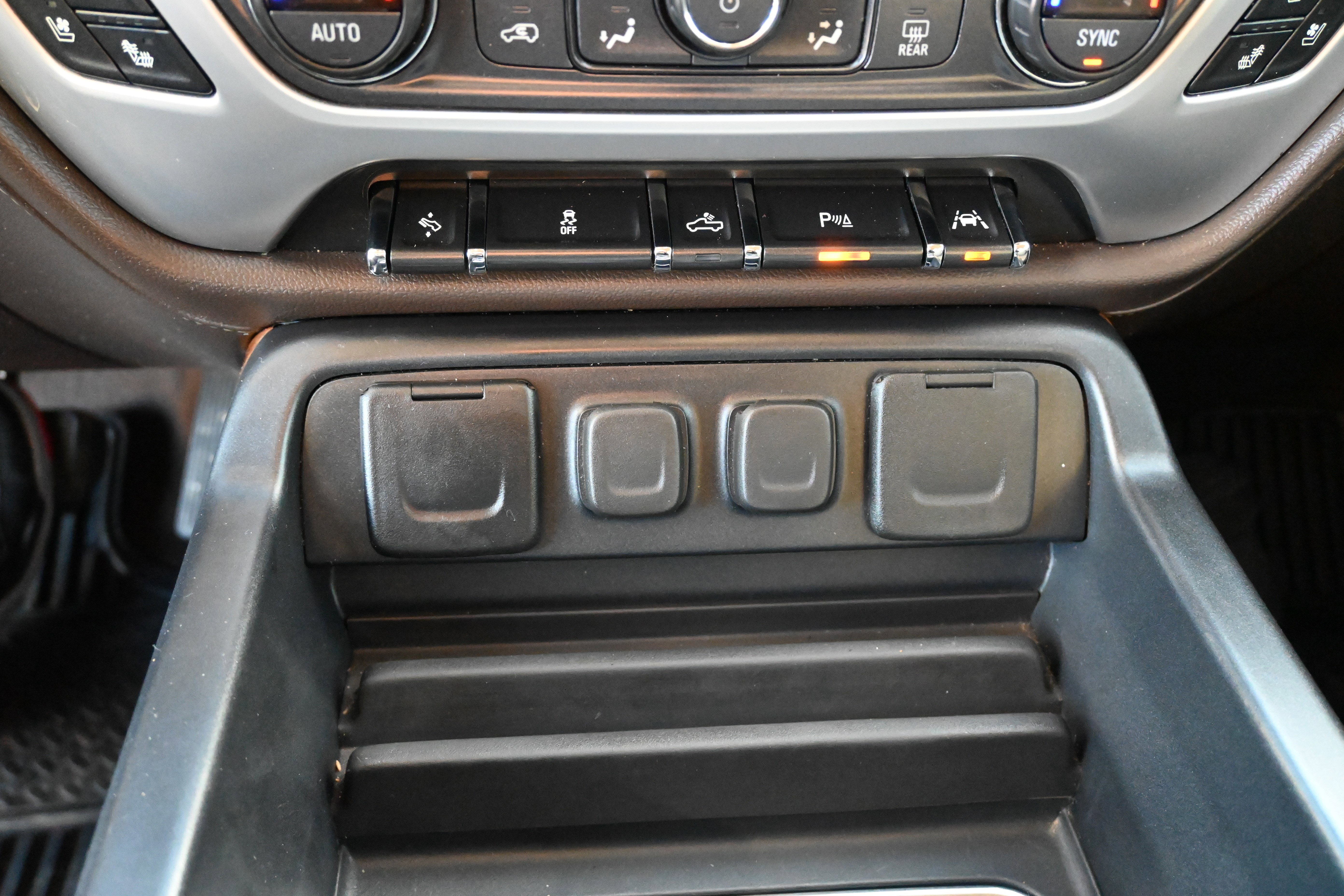 Used 2018 GMC Sierra 1500 SLT image 28