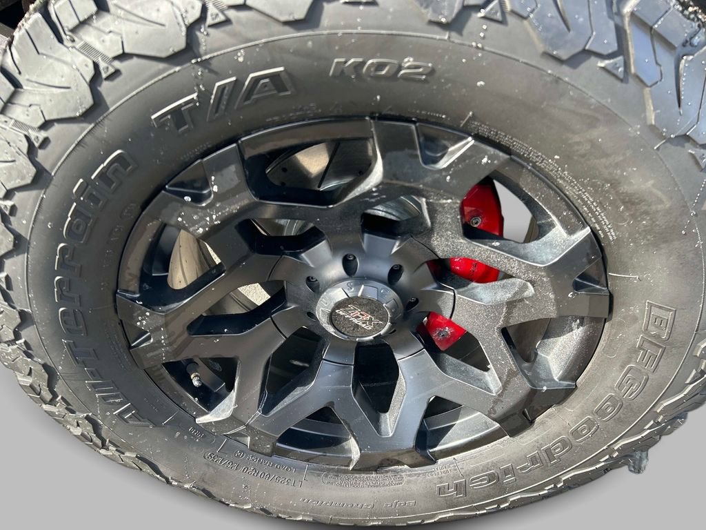 Used 2020 Chevrolet Silverado 1500 RST w/ All-Star Edition image 9