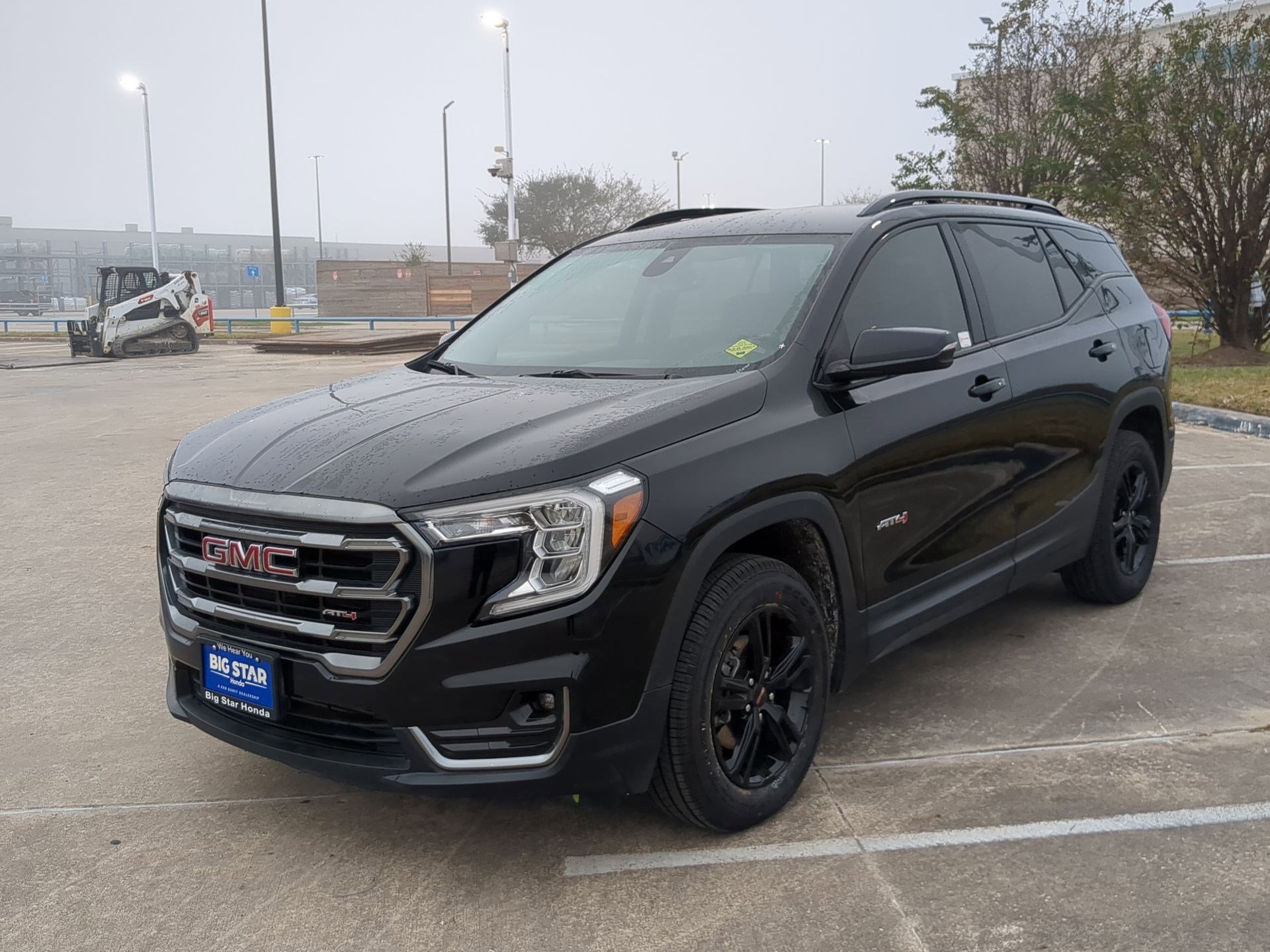 Used 2023 GMC Terrain AT4 image 8