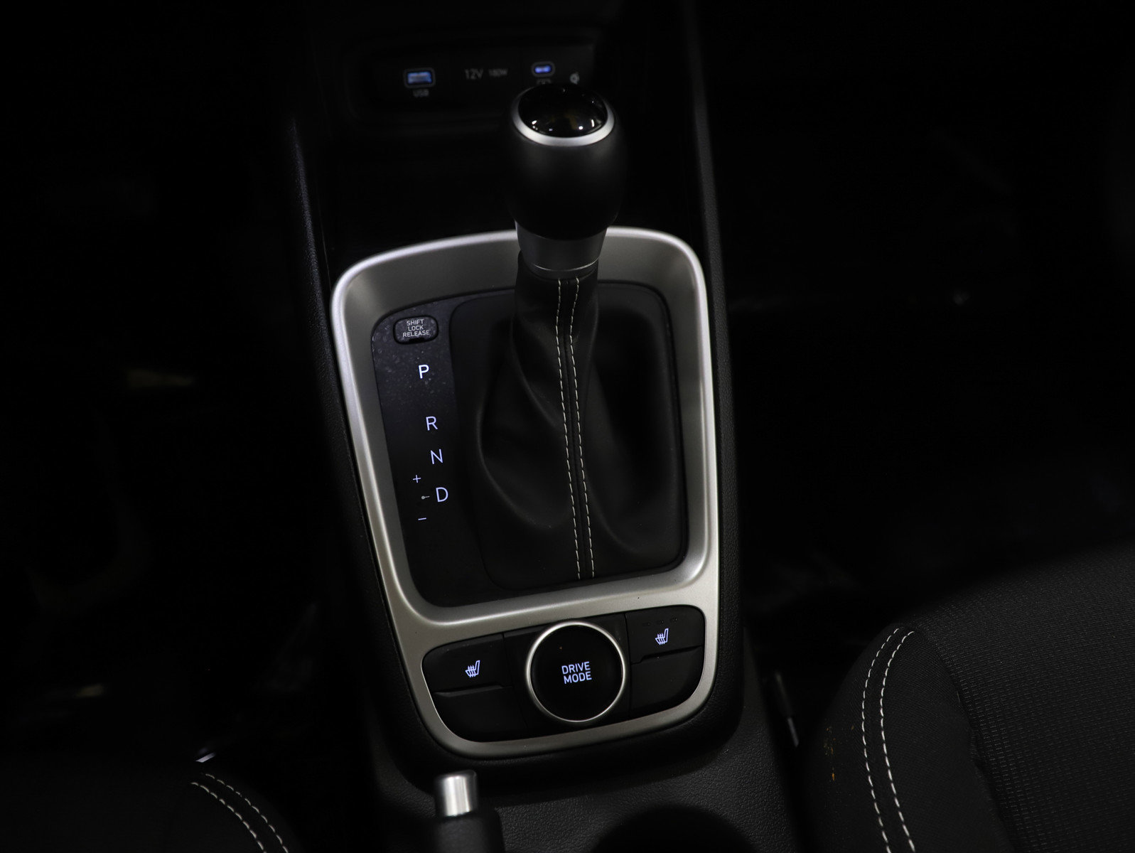 Certified 2026 Hyundai Venue SEL FWD image 23