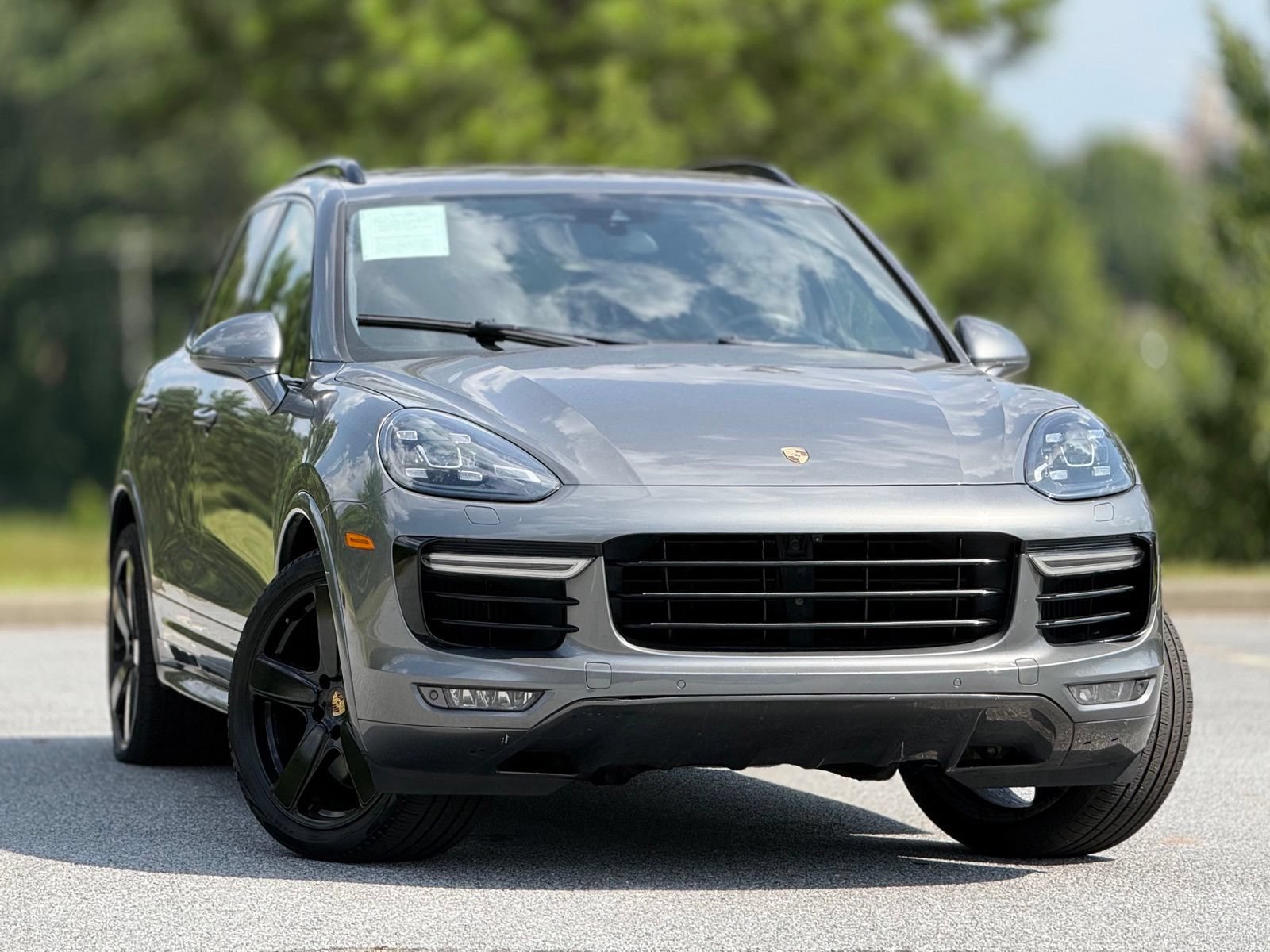 Used 2016 Porsche Cayenne Turbo AWD/4WD image 4