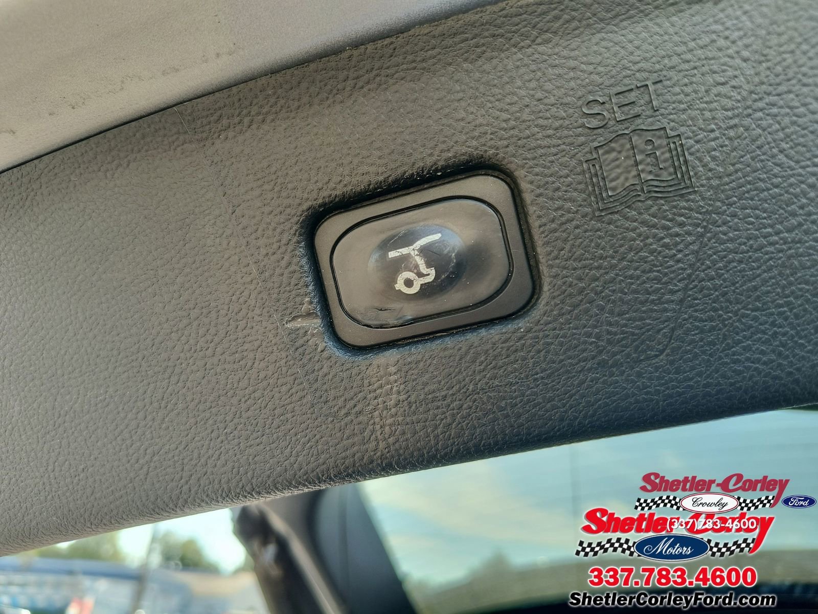 Used 2022 Ford Edge Titanium image 11