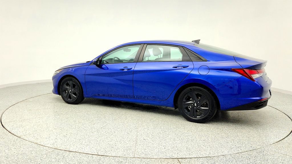 Used 2021 Hyundai Elantra SEL image 7