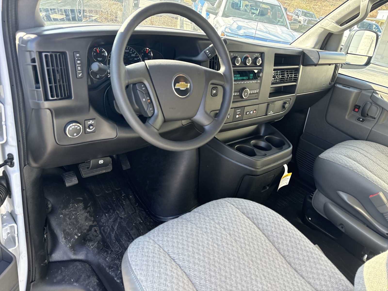 New 2025 Chevrolet Express 3500 Extended w/ Driver Convenience Package RWD image 10