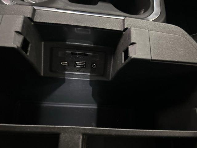 Used 2020 Chevrolet Silverado 1500 LT Trail Boss image 24