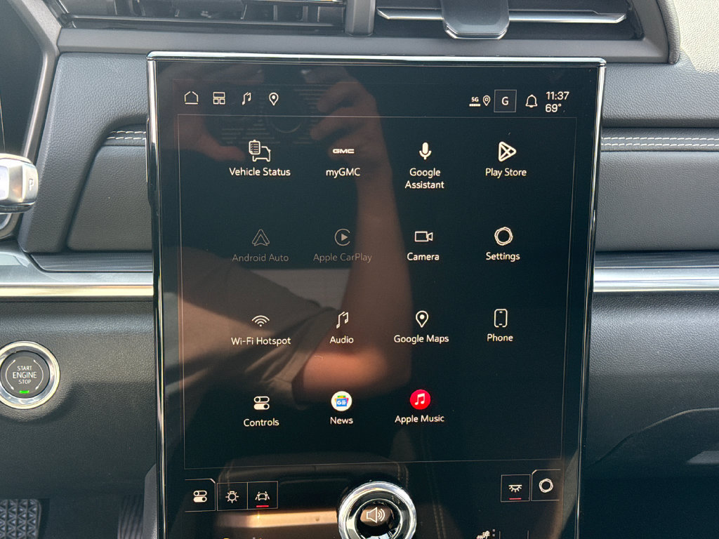 New 2027 GMC Terrain Elevation w/ Black Edition FWD image 22