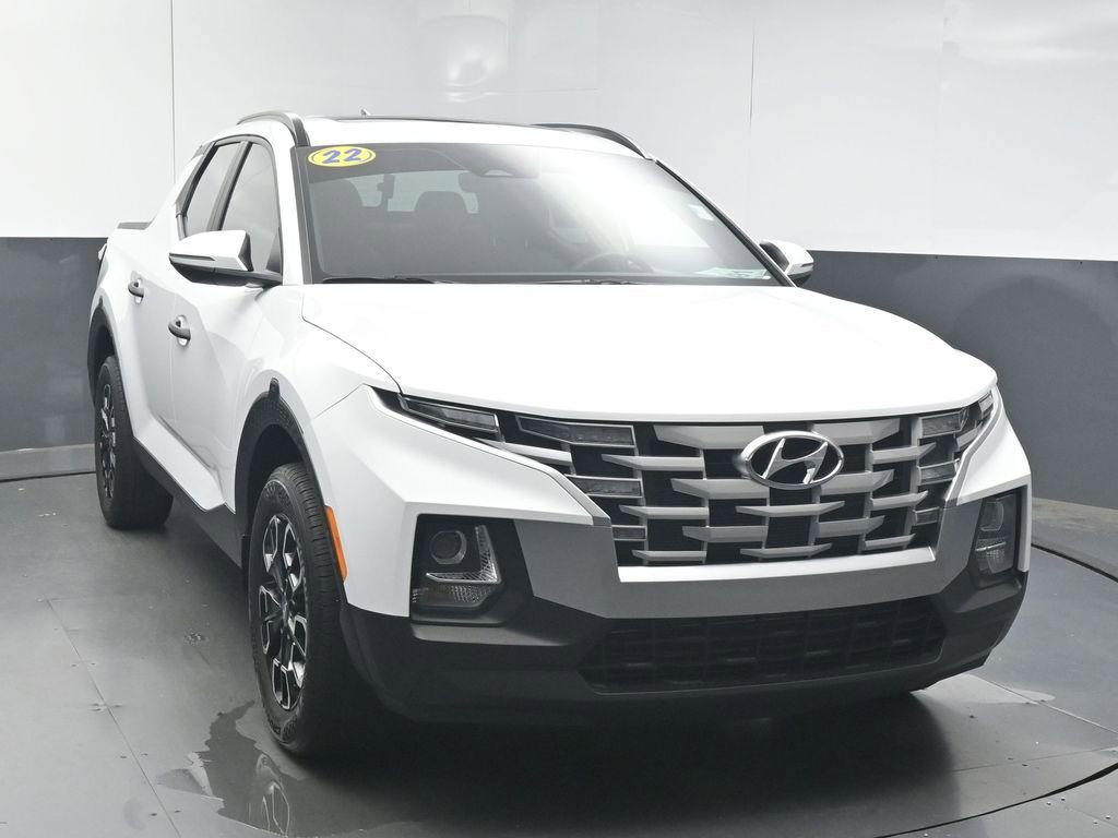 Used 2022 Hyundai Santa Cruz SEL w/ Activity Package FWD image 2