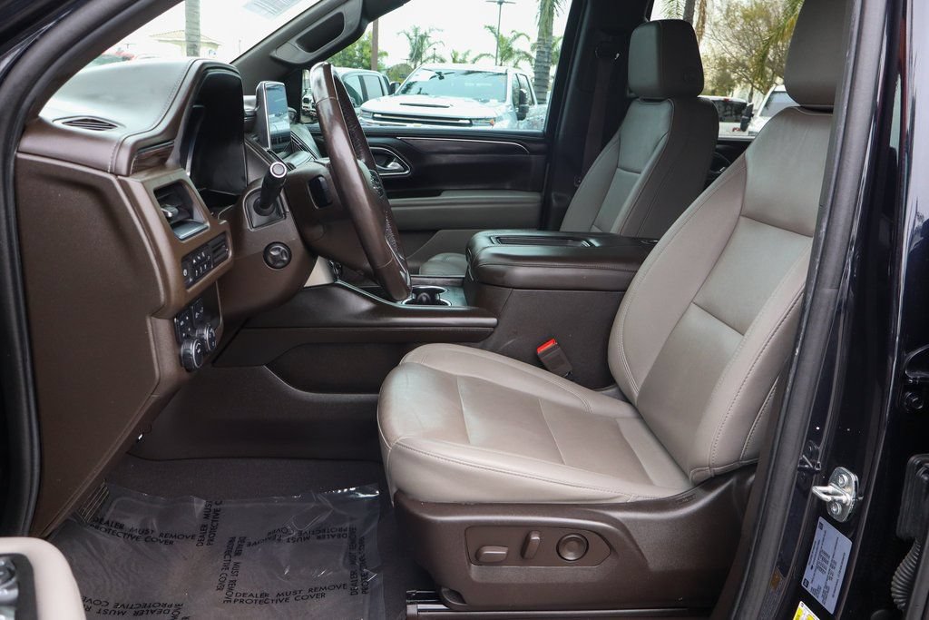 Used 2022 Chevrolet Suburban Z71 w/ Luxury Package AWD/4WD image 20