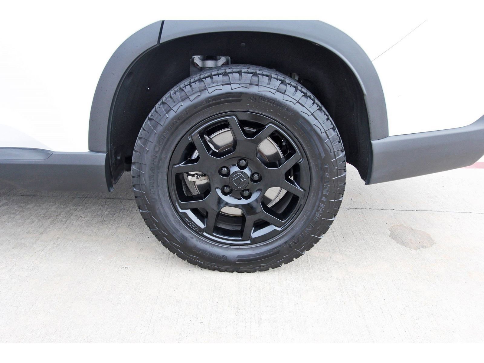 Used 2025 Honda Pilot TrailSport image 32