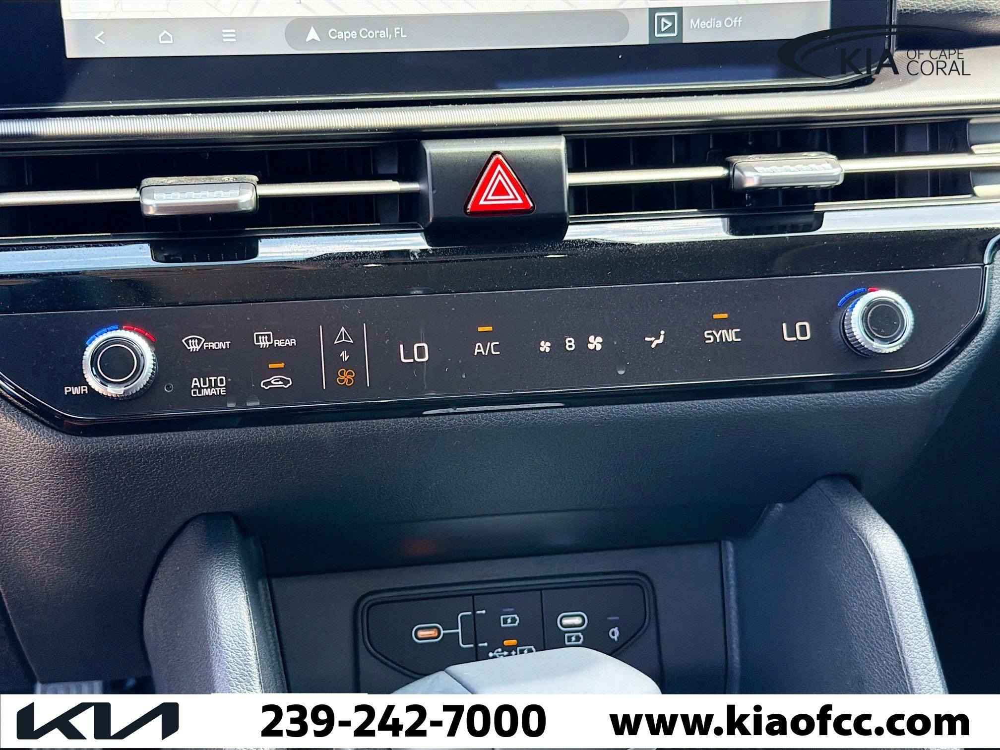 New 2026 Kia Sportage SX image 32